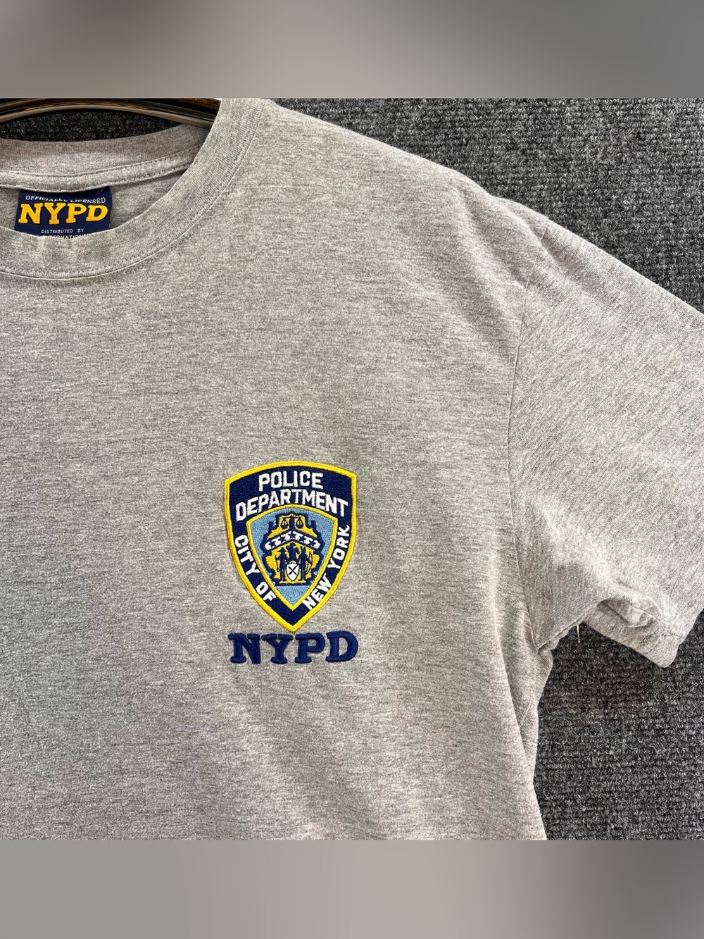 Vintage NYPD T-Shirt Mens Large Official New York Police Dept Patch Badge Logo
